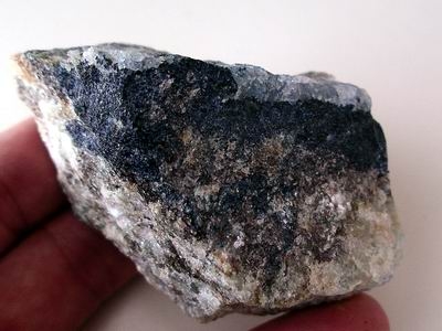 Bra Pris Intressant Stuff Scorzalit & Kyanit 192 gram Naturligt Brottstycket/Bit Samlar Objekt kommer från Hålsjöberg, Värmland Sverige Köp Nu!
